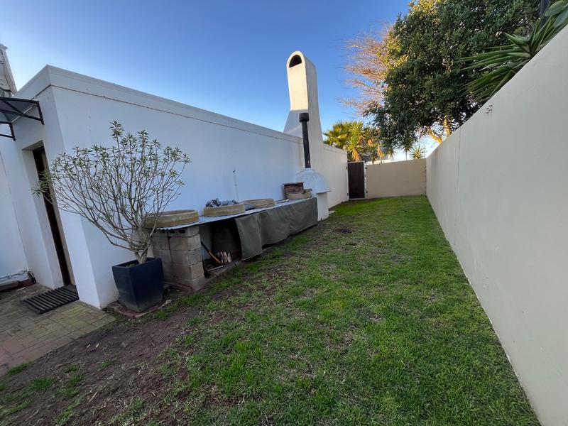 4 Bedroom Property for Sale in Dwarskersbos Western Cape